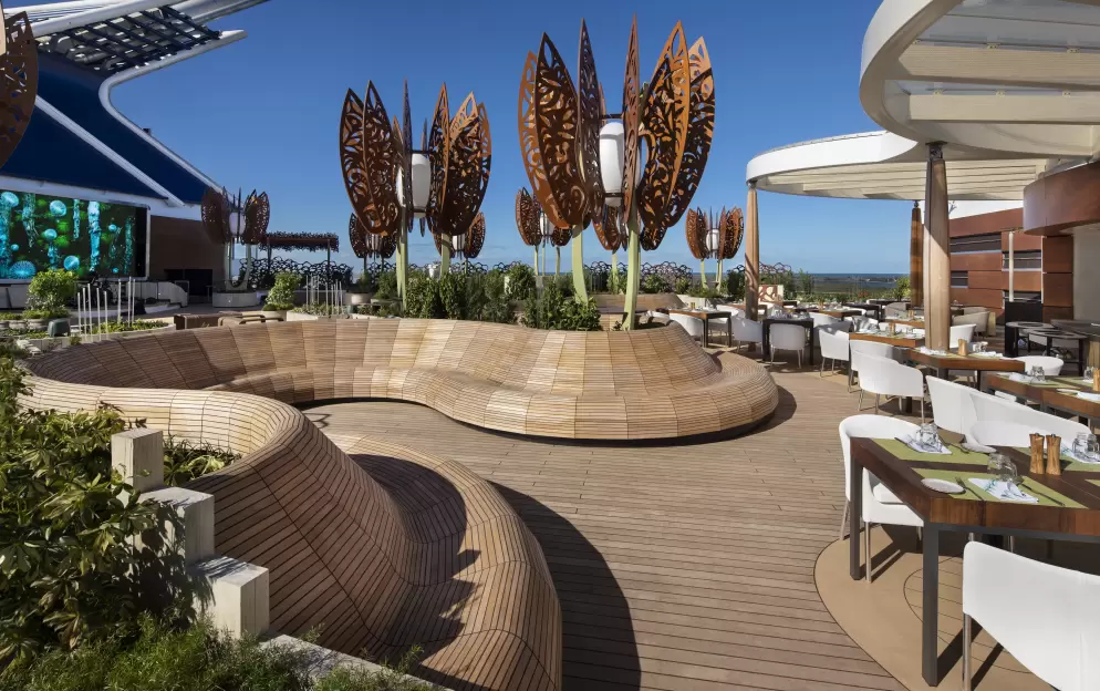 Celebrity Cruises, Celebrity Apex, Rooftop Garden Grill 2 ©CEL.jpg
